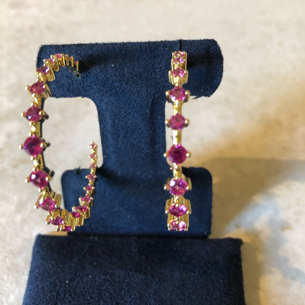 Beautiful Native Gem Pink Sapphire CZ Inside Out Hoop Earrings 1.5” New In Box
